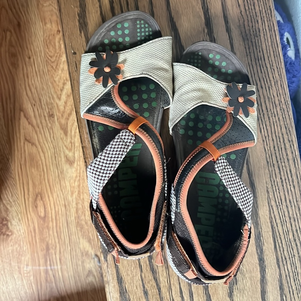 Camper women’s size 40 flats